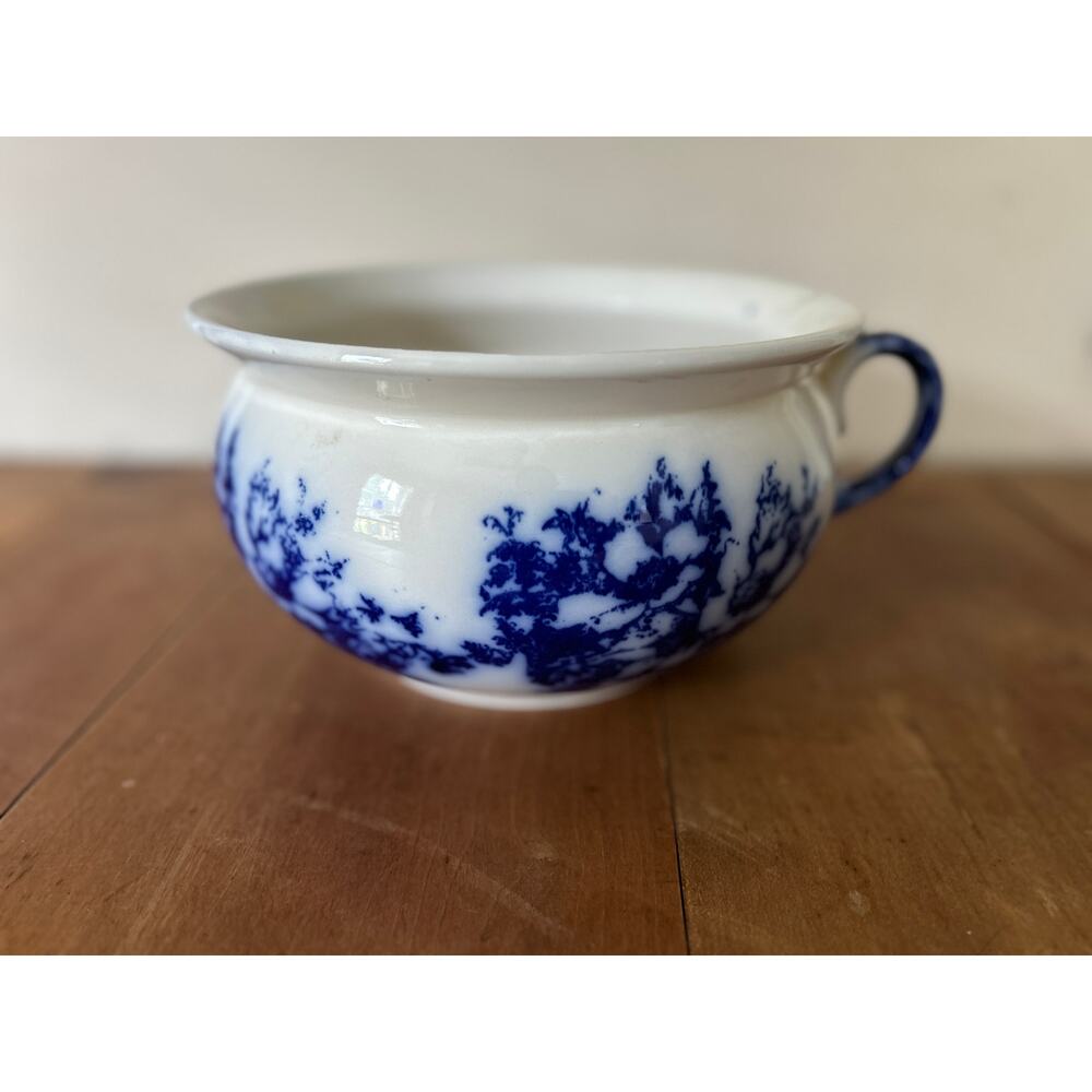 Antique Flow Blue English Pottery Chamber Pot - Picture 2 of 4